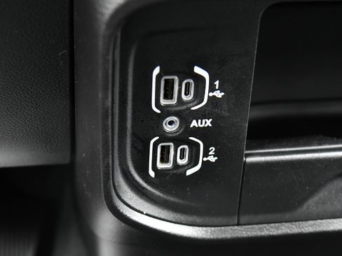 Used 2024 RAM 2500 Big Horn w/ Night Edition AWD/4WD image 29