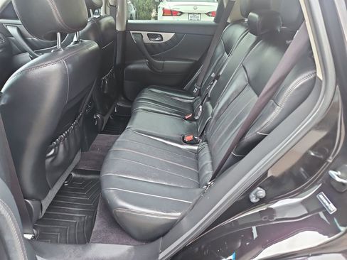 Used 2017 INFINITI QX70 AWD image 25