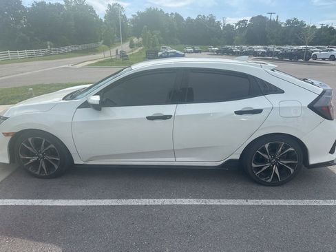 Used 2019 Honda Civic Sport image 3