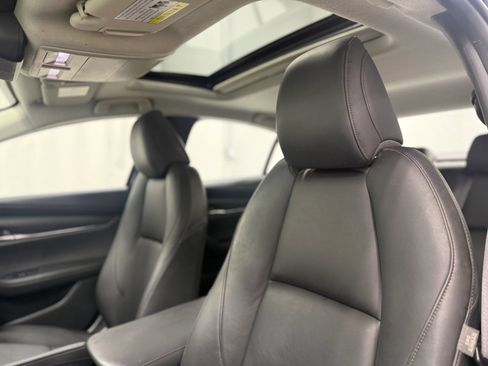 Used 2021 MAZDA MAZDA3 s image 14