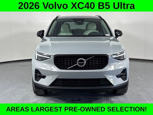 Used 2026 Volvo XC40 B5 Ultra image 2