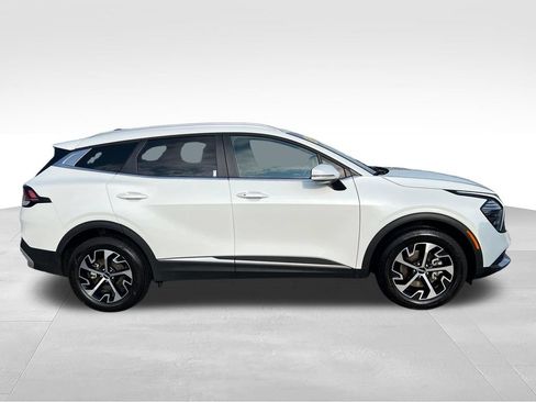 Certified 2025 Kia Sportage EX AWD/4WD image 6