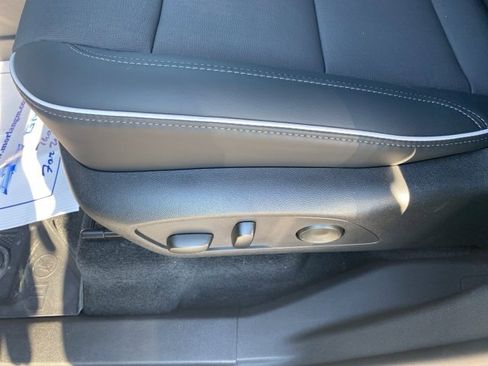 New 2026 Buick Enclave Preferred w/ LPO, Floor Liner Package image 18