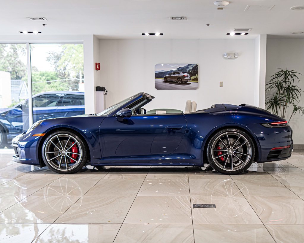 Used 2024 Porsche 911 Carrera 4S AWD/4WD image 8