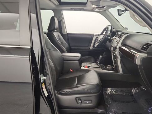 Used 2014 Toyota 4Runner Limited image 27