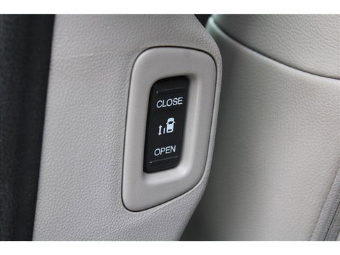 Used 2012 Honda Odyssey EX-L image 33