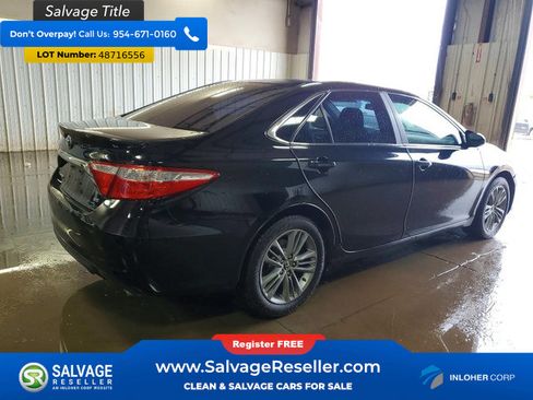Used 2015 Toyota Camry SE FWD image 4