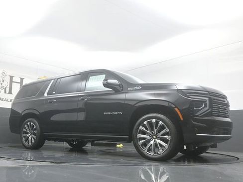 New 2026 Chevrolet Suburban High Country AWD/4WD image 2
