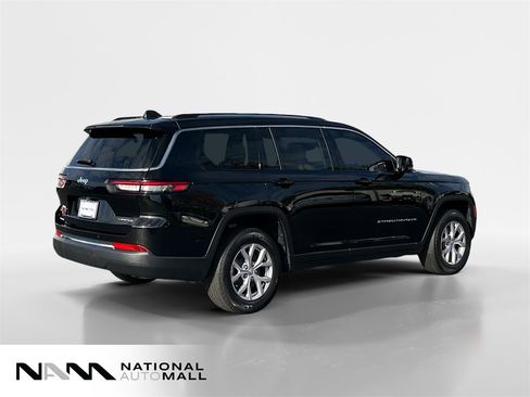 Used 2022 Jeep Grand Cherokee L Limited image 5
