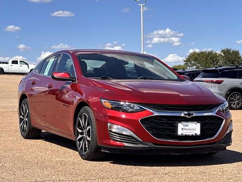 Used 2024 Chevrolet Malibu RS FWD image 2