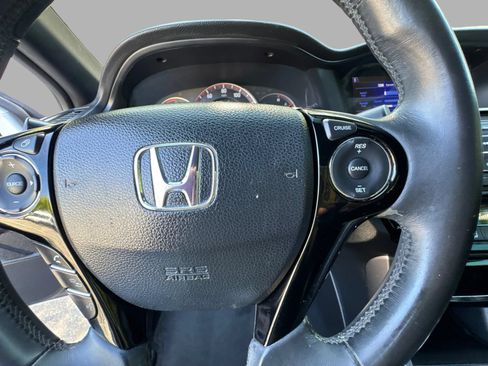 Used 2017 Honda Accord Sport image 26