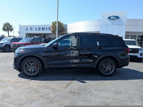 New 2026 Ford Explorer ST-Line w/ ST-Line Street Pack RWD image 7