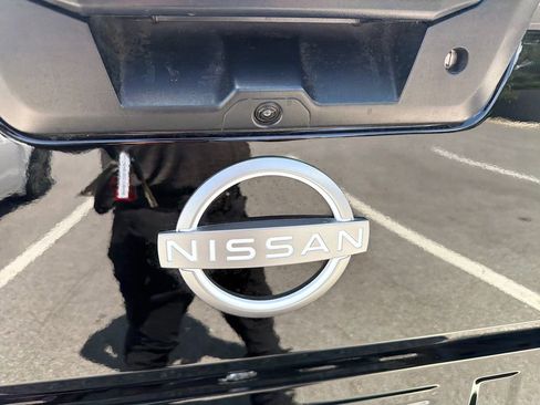 Used 2025 Nissan Frontier SV RWD image 16