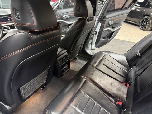 Used 2019 BMW 330i Sedan w/ Convenience Package RWD image 37