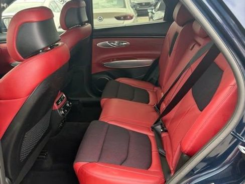 Used 2023 Genesis GV70 2.5T w/ Sport Prestige Package AWD/4WD image 41