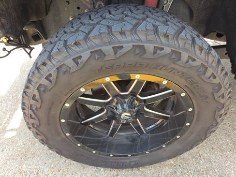 Used 2021 Ford F250 Platinum w/ Tremor Off-Road Package AWD/4WD image 13