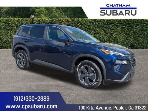 Used 2025 Nissan Rogue SV image 1