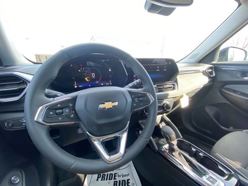 Used 2026 Chevrolet TrailBlazer LT w/ Convenience Package image 5