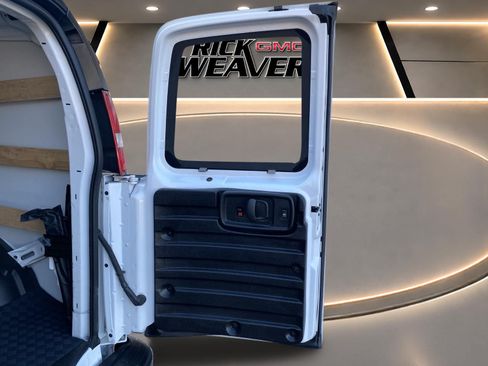 Used 2025 GMC Savana 2500 w/ Driver Convenience Package RWD image 20