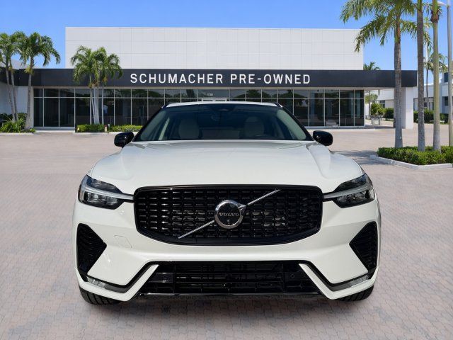 Used 2024 Volvo XC60 B5 Plus w/ Protection Package AWD/4WD image 2