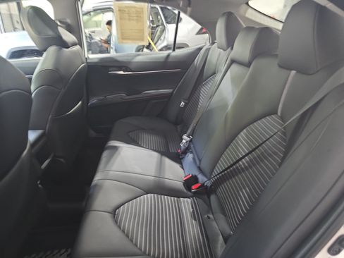 Used 2024 Toyota Camry SE FWD image 14
