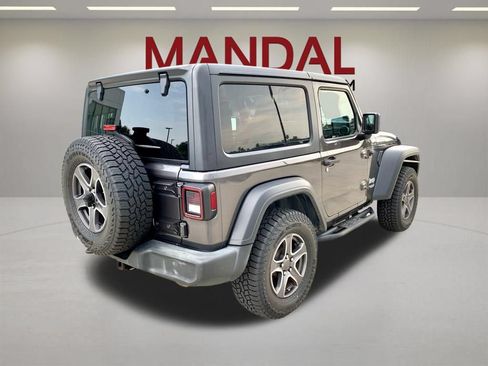 Used 2018 Jeep Wrangler Sport AWD/4WD image 6