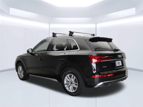 Certified 2023 Audi Q5 2.0T Premium w/ Convenience Package AWD/4WD image 4