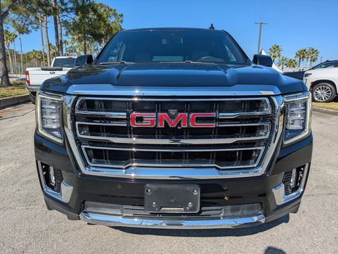 Used 2023 GMC Yukon XL SLT image 6