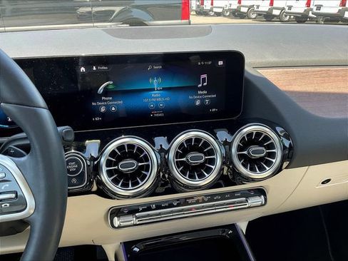 Certified 2023 Mercedes-Benz GLA 250 4MATIC image 11