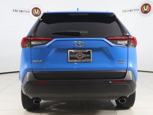 Used 2019 Toyota RAV4 XLE Premium AWD/4WD image 45