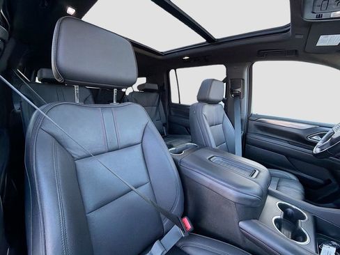 Used 2024 Chevrolet Suburban RST w/ Luxury Package AWD/4WD image 31