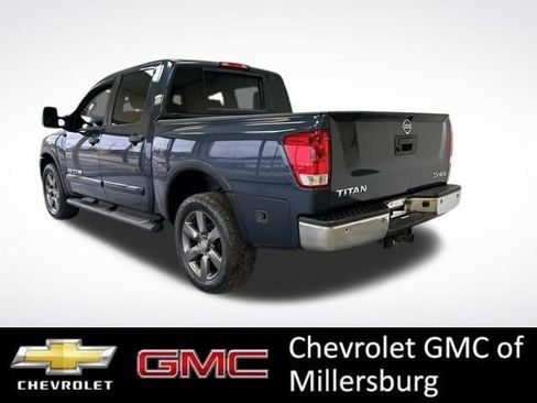 Used 2015 Nissan Titan SV w/ SV Value Truck Package image 6