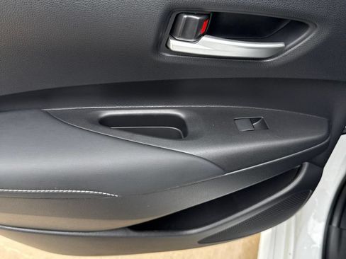 Used 2026 Toyota Corolla XLE FWD image 19