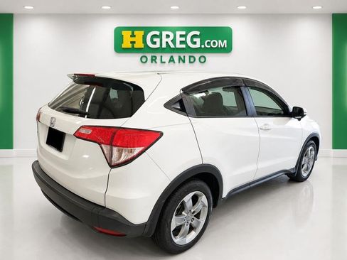 Used 2017 Honda HR-V EX image 6