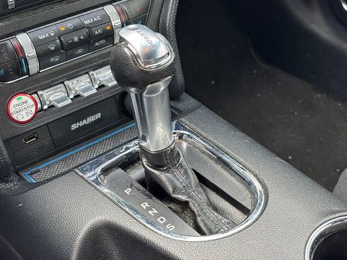 Used 2017 Ford Mustang Premium image 27