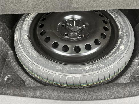 Used 2022 Buick Envision Preferred image 11