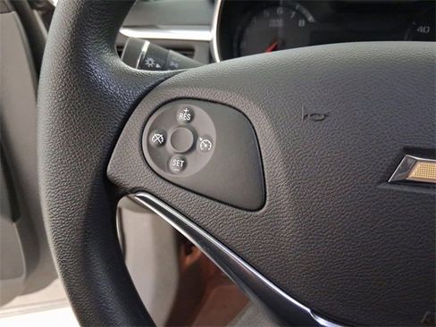 Used 2017 Chevrolet Impala LS image 23