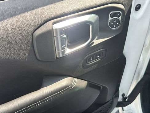 Used 2023 Jeep Wrangler Unlimited Sahara w/ Cold Weather Group AWD/4WD image 14