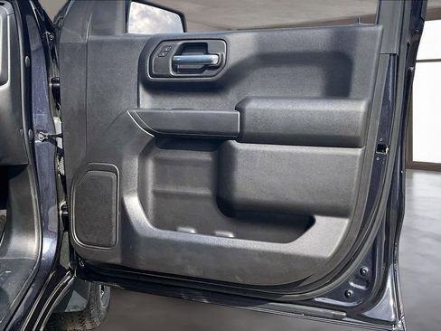 Used 2022 Chevrolet Silverado 1500 Custom Trail Boss AWD/4WD image 27
