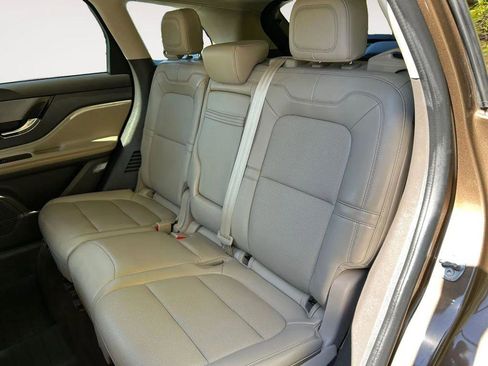 Used 2022 Lincoln Corsair AWD w/ Equipment Group 101A image 10