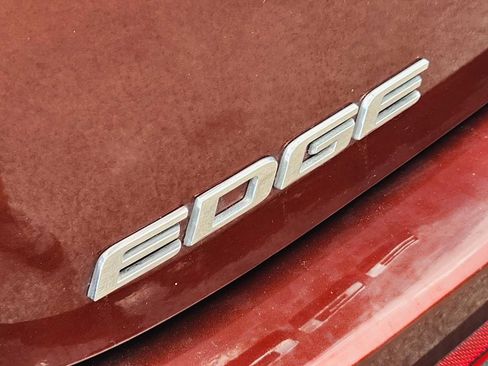 Used 2016 Ford Edge SEL w/ Equipment Group 201A AWD/4WD image 12