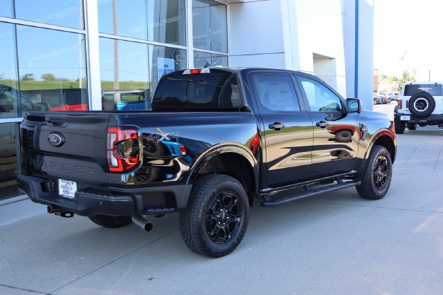 New 2026 Ford Ranger Lariat w/ Black Appearance Package AWD/4WD image 3
