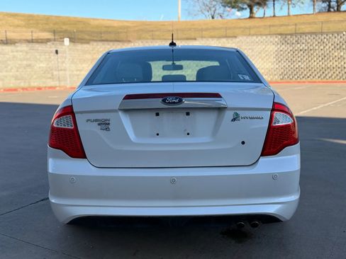 Used 2012 Ford Fusion Hybrid image 6