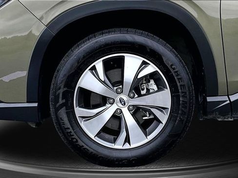 Used 2023 Subaru Ascent Premium AWD/4WD image 29