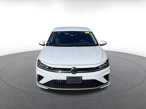 Used 2025 Volkswagen Jetta S image 3