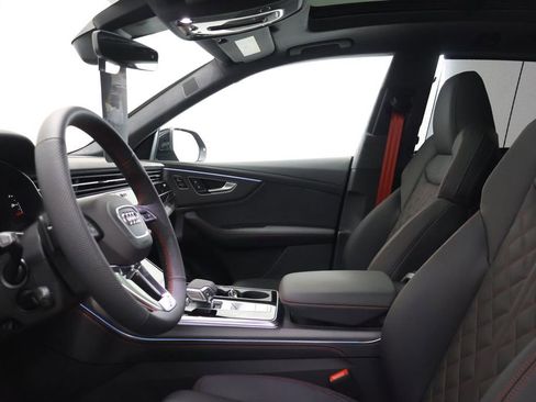 New 2026 Audi SQ8 Prestige image 13