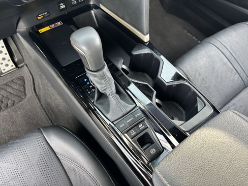 Used 2025 Toyota Camry XSE image 24