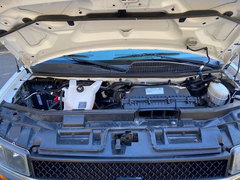 Used 2020 Chevrolet Express 2500 w/ Driver Convenience Package image 44