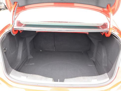 Used 2017 Chevrolet Cruze LT w/ Convenience Package FWD image 28