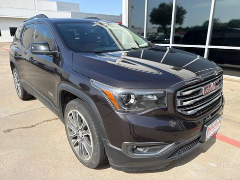 Used 2017 GMC Acadia SLT AWD/4WD image 4
